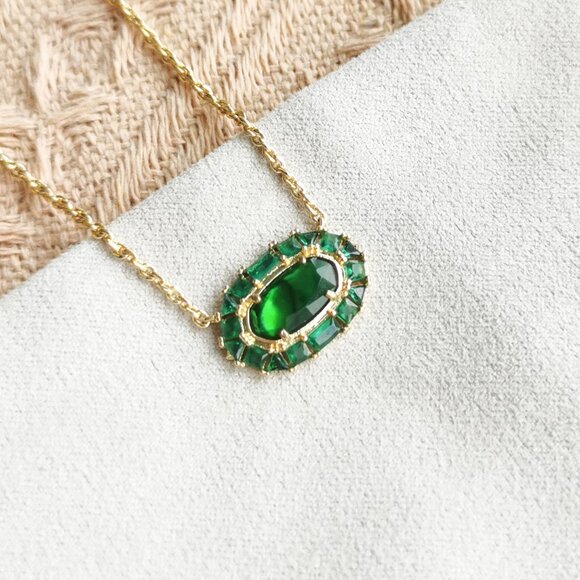 Kendra Scott - Elisa Crystal Frame Kelly Green Short Necklace Gold - Picture 2 of 4